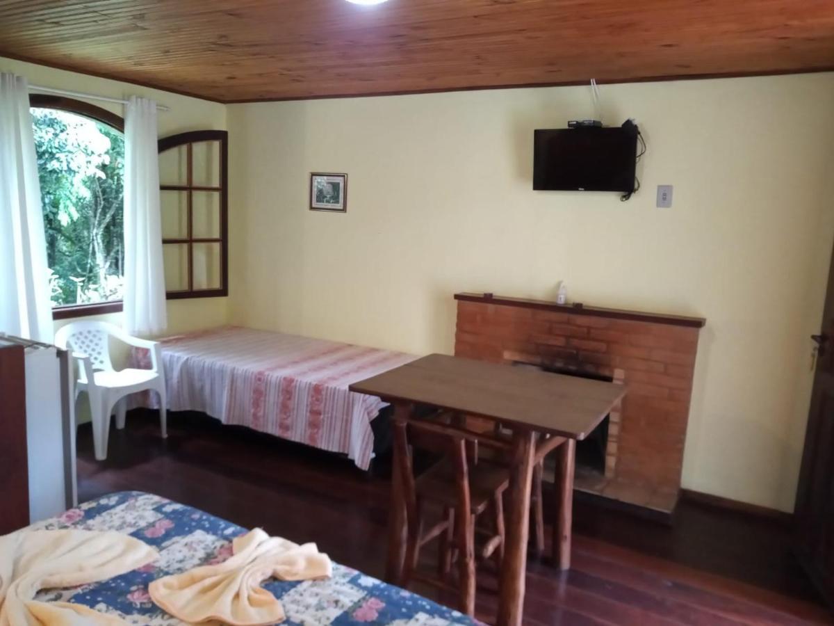 Pousada Sitio Dos Pinhais Visconde De Maua Quarto foto