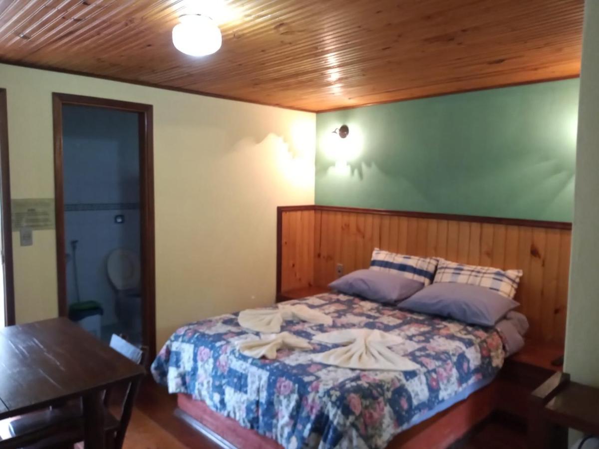 Pousada Sitio Dos Pinhais Visconde De Maua Quarto foto